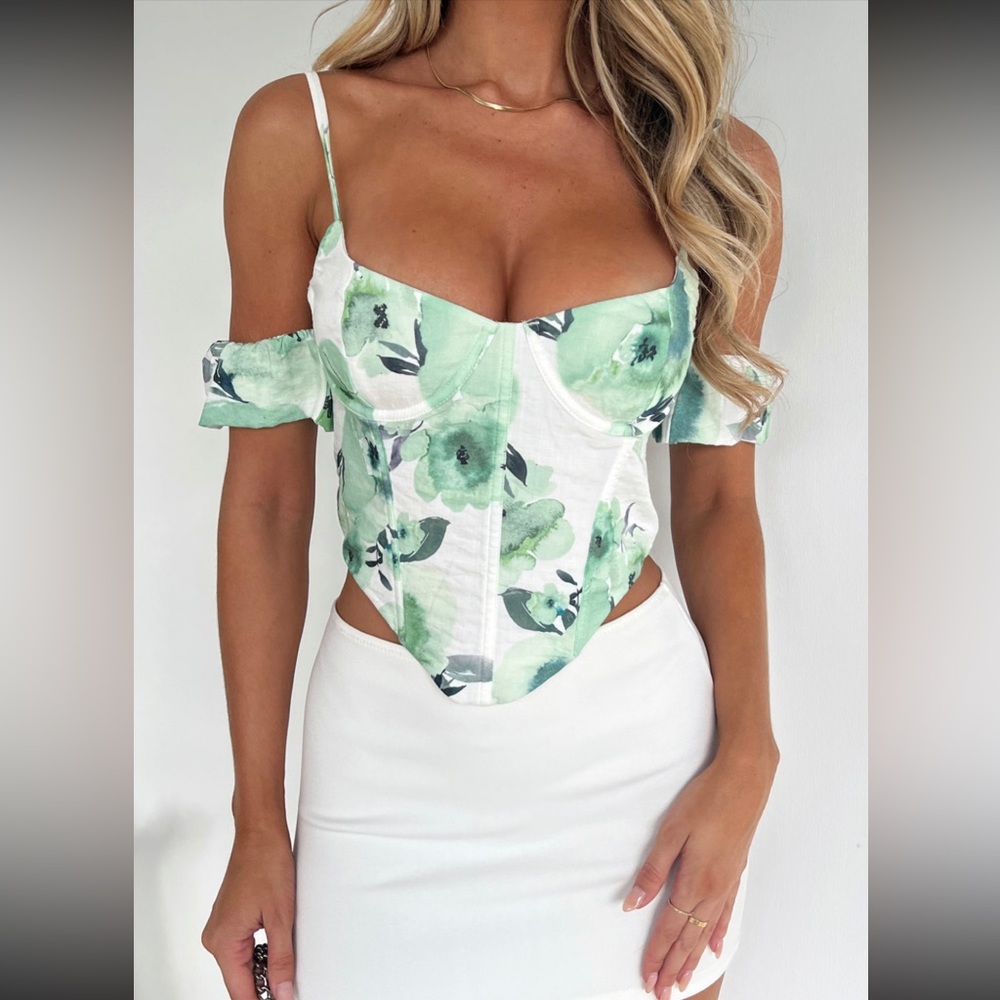 Brand new White Fox top
